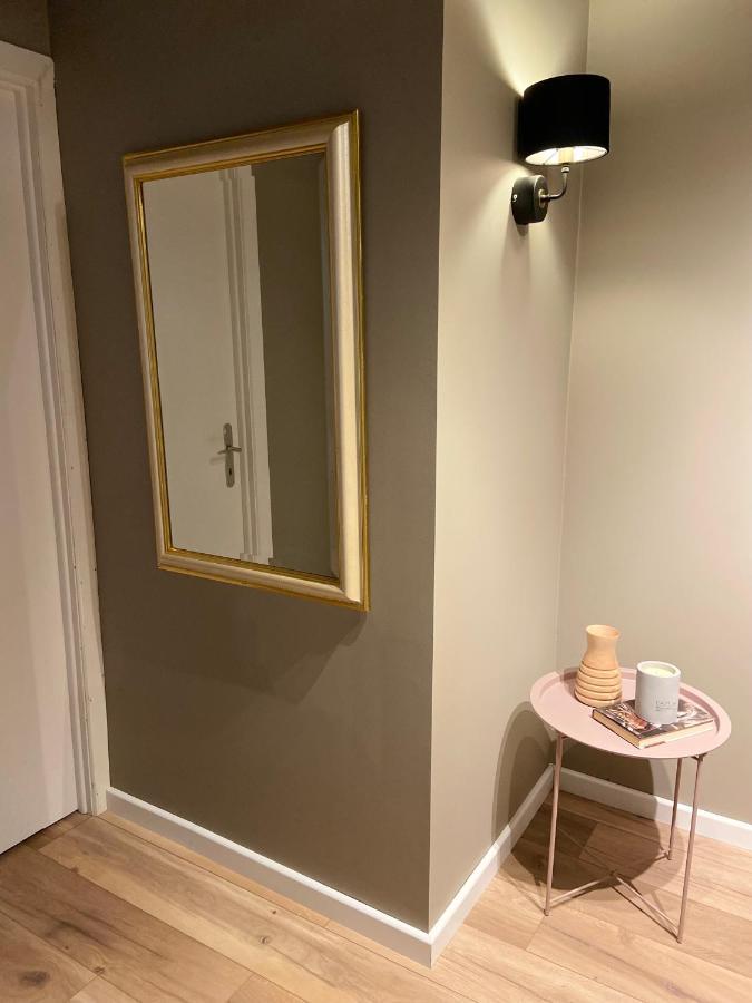 Perfectly Located 3 Bedroom Design Apartment 아퀴레이리 외부 사진