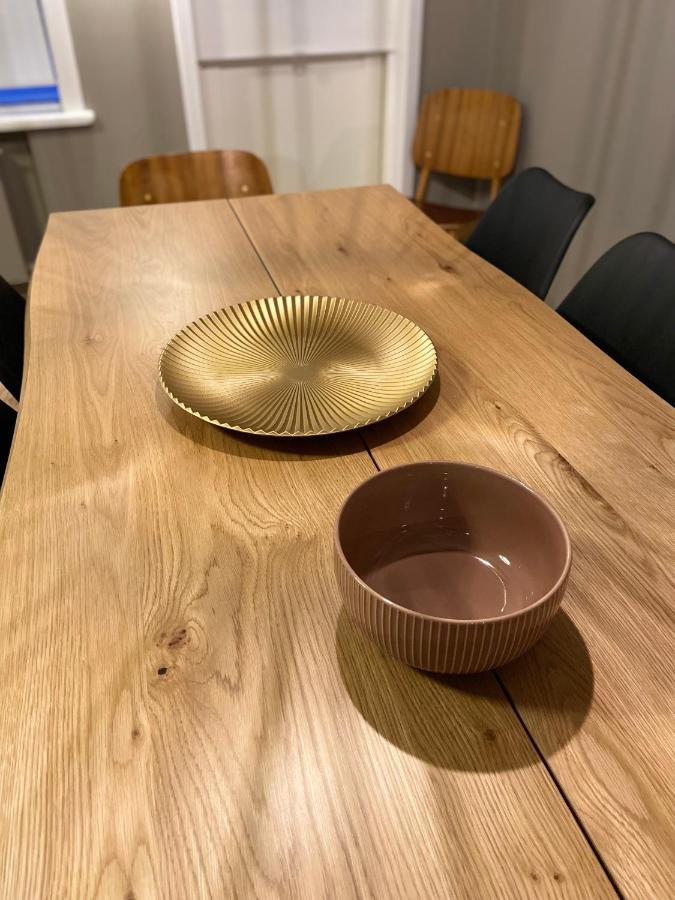 Perfectly Located 3 Bedroom Design Apartment 아퀴레이리 외부 사진